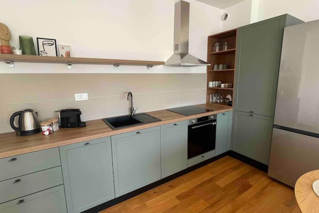 Apartman Nine Luxe. 53m2+ Garage+balcony. New Build.